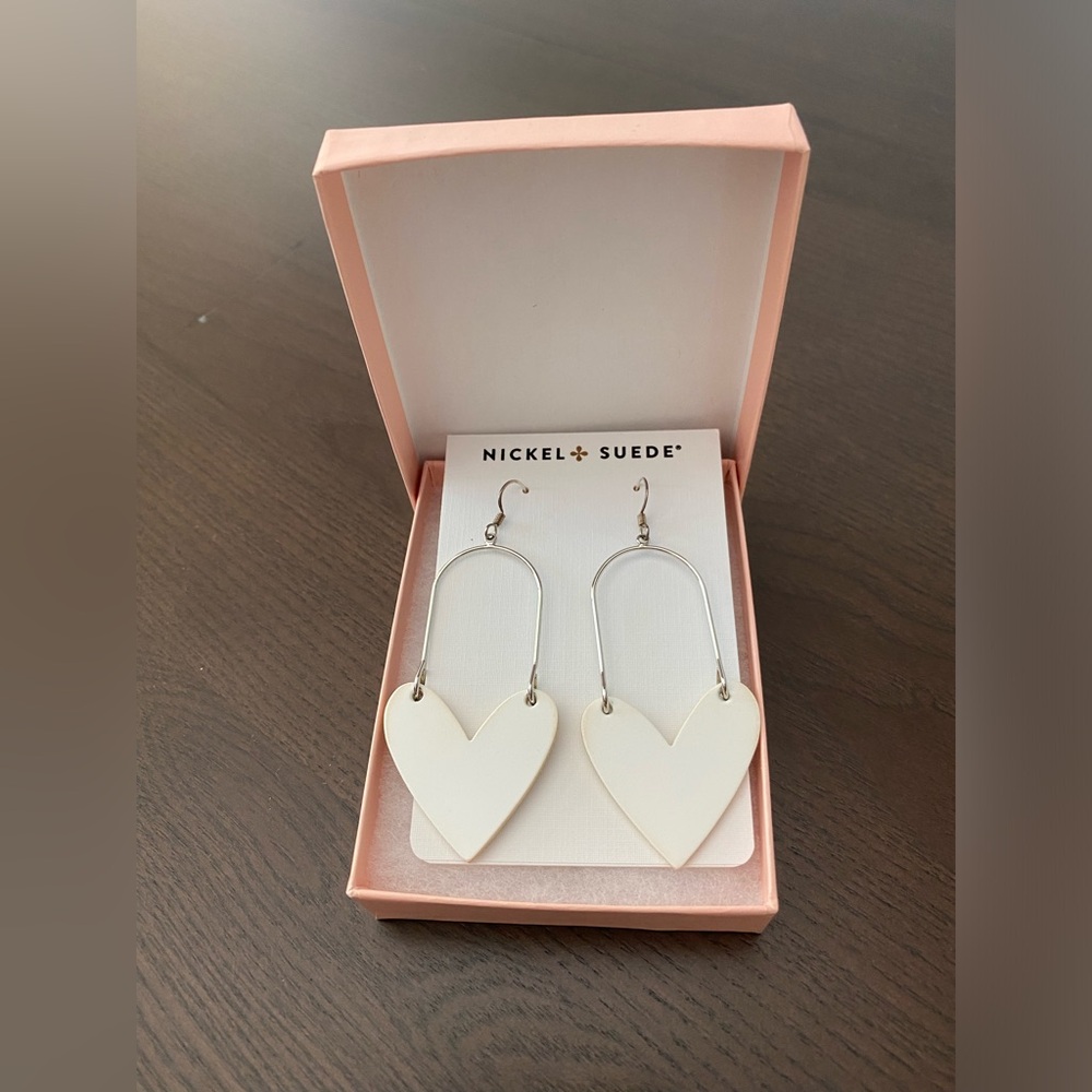 Nickel and Suede White Silver Sweethearts Leather Earrings